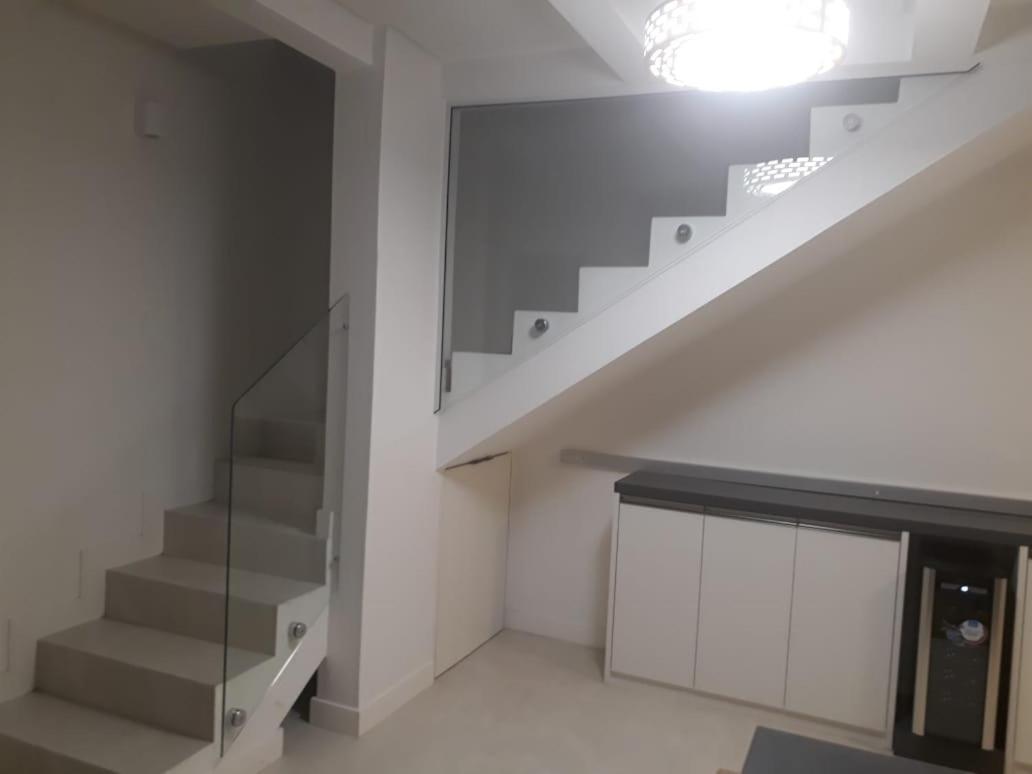 Duplex Lindo Sofisticado Apartment โกเวร์นาดอร์ เซลโซ รามอส ภายนอก รูปภาพ